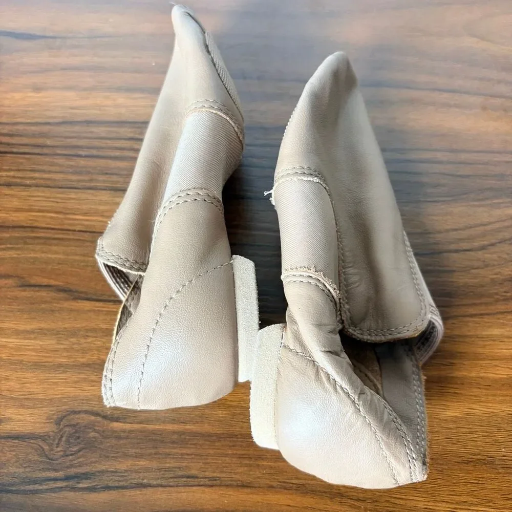 Capezio Girls Boys Child 13M Tan Jazz Shoes Dance Contemporary Lyrical Theater